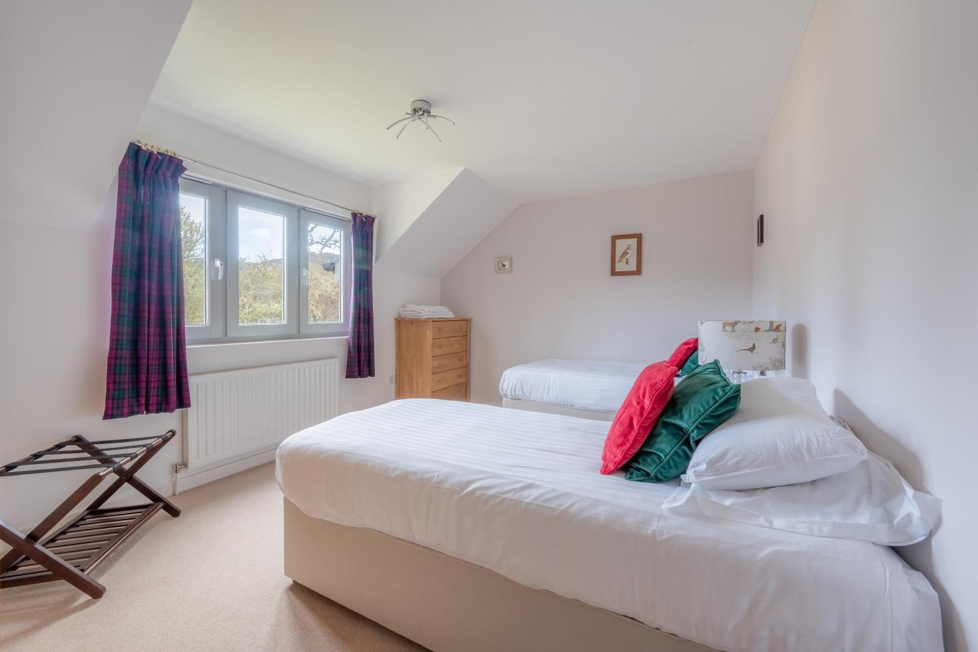 Abbey Holidays Loch Ness Luxury Self Catering 2 Bedroom Cottages Fort Augustus Oda fotoğraf